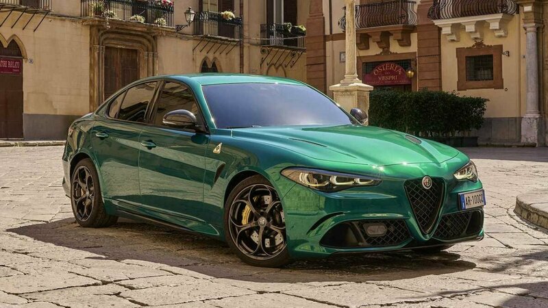 alfa-romeo-giulia-quadrifoglio-100deg-anniversario.jpg