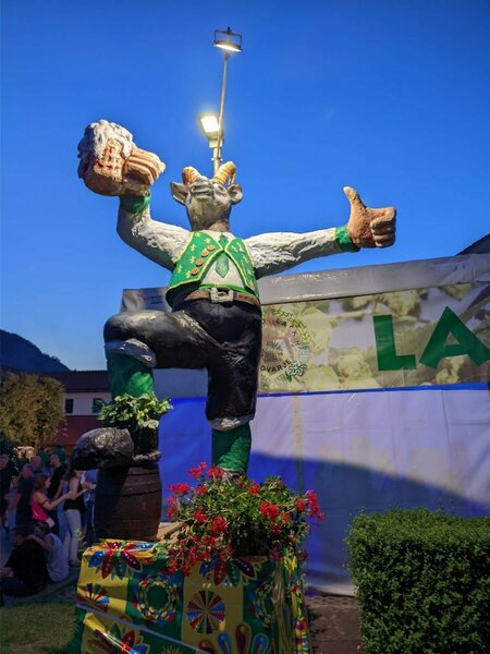 PivoInCvetje2023-zlatorog.jpg
